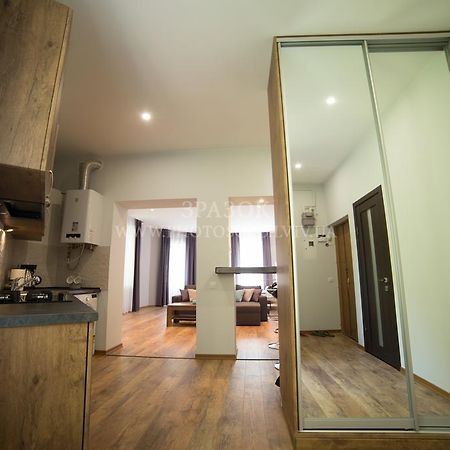 Apartmán Foxy Lvov Exteriér fotografie