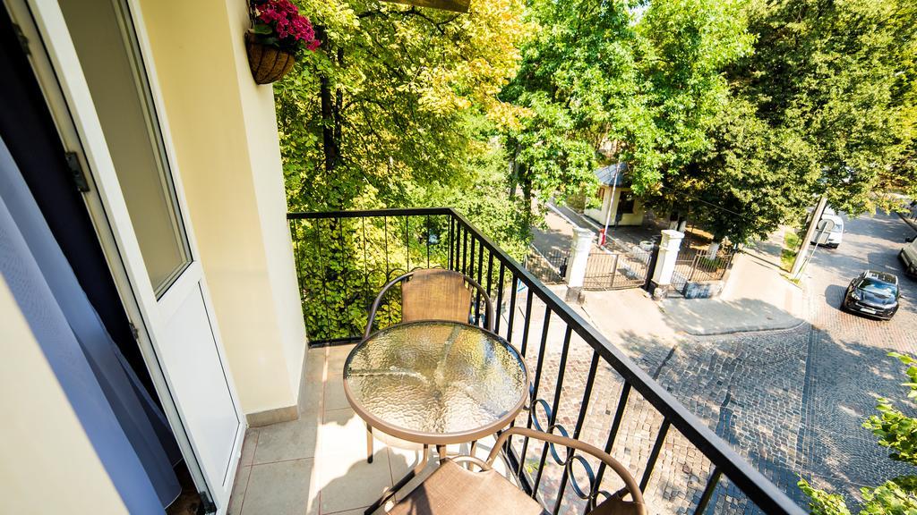 Apartmán Foxy Lvov Exteriér fotografie